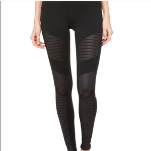 Black alo moto leggings